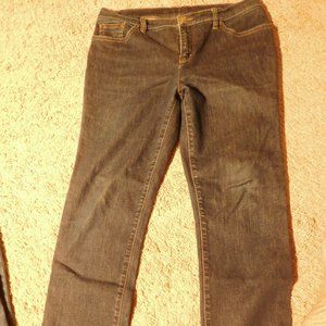 LRL LAUREN JEAN CO. MODERN STRAIGHT SIZE 12-DOES HAVE SOME WEAR